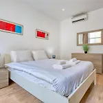 Apartment Spacious 3br With Balcony In Msida By 360 Estates