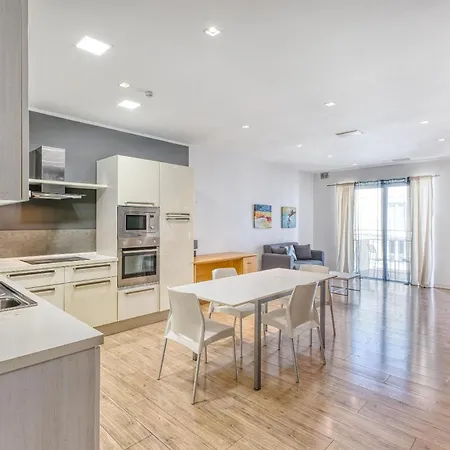 Spacious 3br With Balcony In Msida By 360 Estates Apartment *