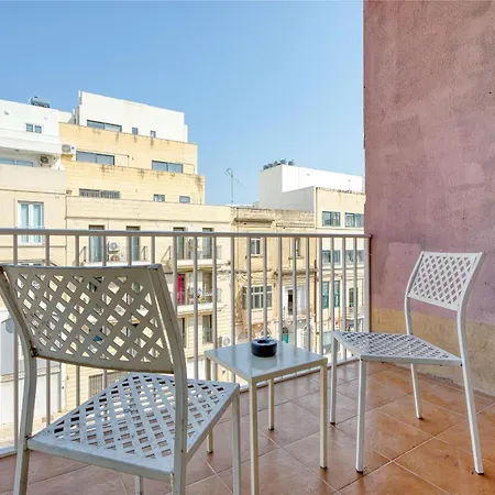 Apartman Spacious 3br With Balcony In Msida By 360 Estates