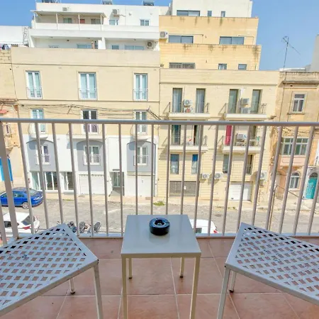 Apartman Spacious 3br With Balcony In Msida By 360 Estates