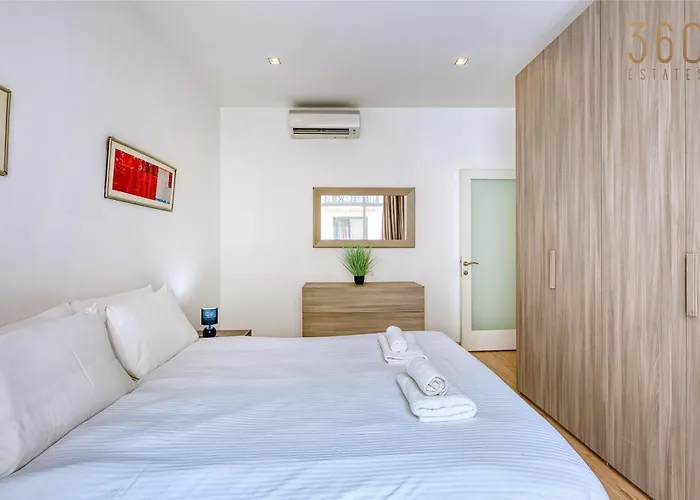 Apartment Spacious 3br With Balcony In Msida By 360 Estates Ta Xbiex