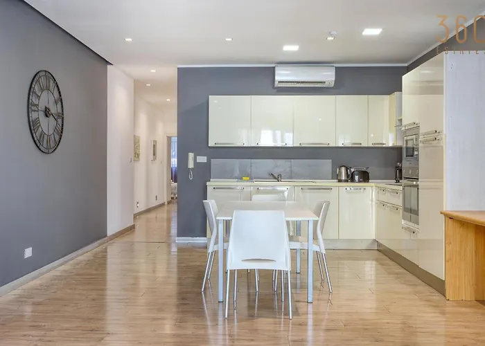 Spacious 3br With Balcony In Msida By 360 Estates * Ta Xbiex